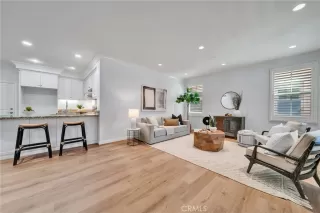 Photo #5: OC24152377 Listing 