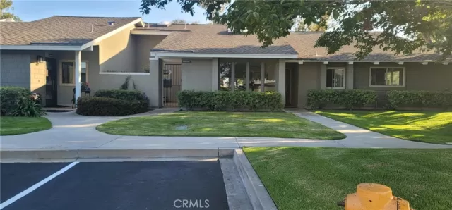 MLS: OC24152721 Condo For Sale