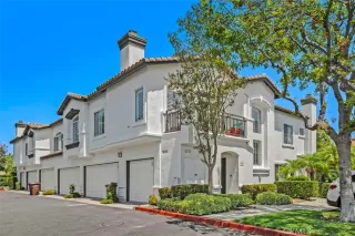 Photo #1: OC24152746 Listing 