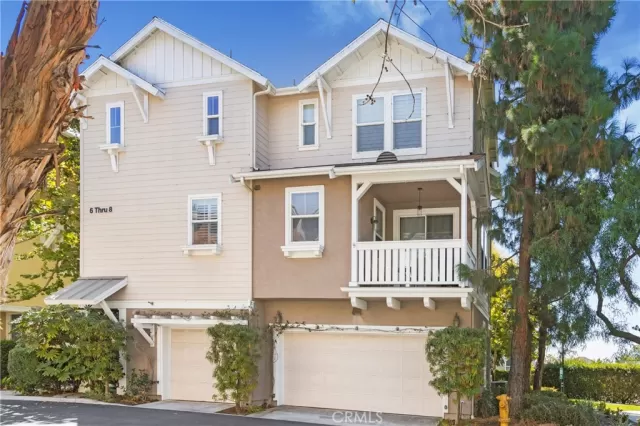 MLS: OC24152807 Condo For Sale