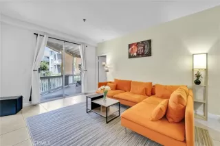 Photo #2: OC24152903 Listing 