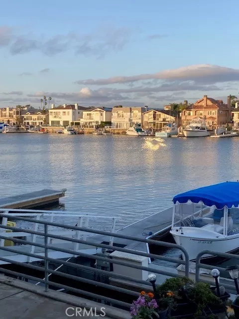 MLS: OC24153028 Condo For Sale