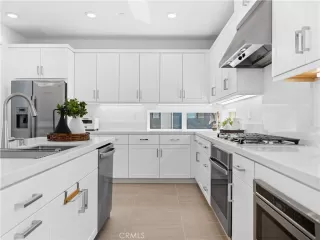 Photo #4: OC24153118 Listing 