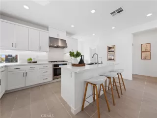 Photo #5: OC24153118 Listing 