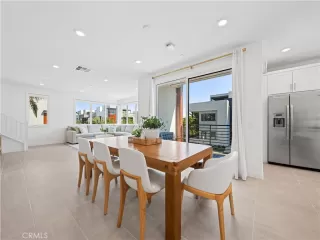 Photo #6: OC24153118 Listing 