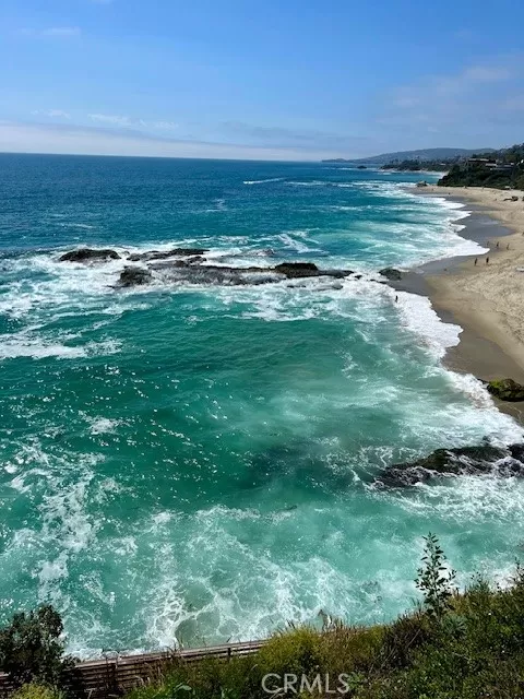 MLS: OC24153257 Condo For Sale