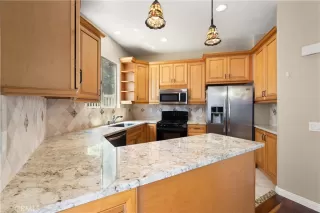 Photo #6: OC24153423 Listing