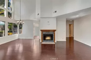 Photo #4: OC24153458 Listing 