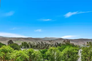 Photo #1: OC24153499 Listing 