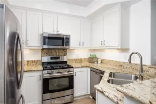 Photo #5: OC24153525 Listing 