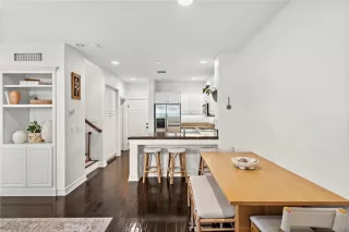 Photo #2: OC24153579 Listing 