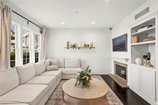 Photo #3: OC24153579 Listing 