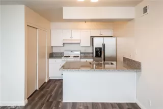 Photo #3: OC24153717 Listing 