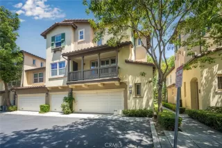 Photo #2: OC24153772 Listing