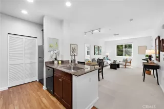 Photo #1: OC24154402 Listing 