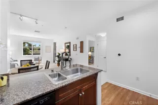 Photo #2: OC24154402 Listing 