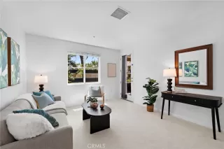 Photo #6: OC24154402 Listing 