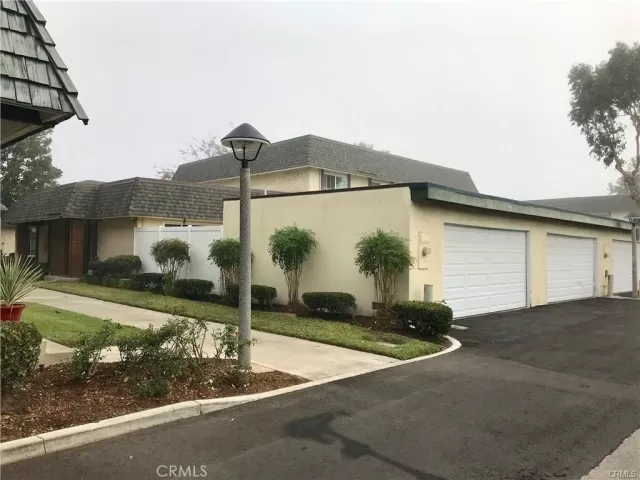 MLS: OC24154505 Condo For Sale