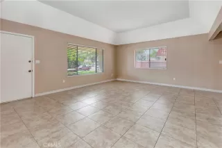 Photo #1: OC24154558 Listing