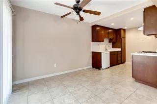 Photo #3: OC24154558 Listing