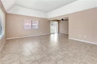 Photo #6: OC24154558 Listing