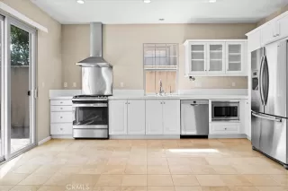 Photo #3: OC24154970 Listing 