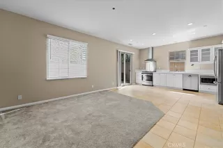 Photo #4: OC24154970 Listing 