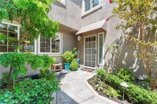 Photo #1: OC24154976 Listing