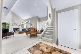 Photo #2: OC24154976 Listing