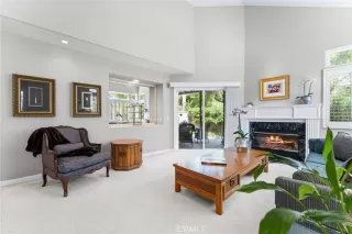 Photo #5: OC24154976 Listing