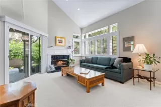 Photo #6: OC24154976 Listing