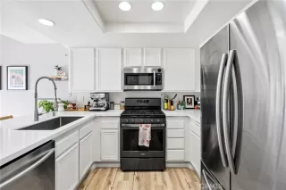 Photo #6: OC24155136 Listing