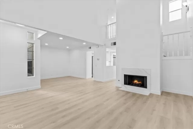 MLS: OC24155298 Condo For Sale