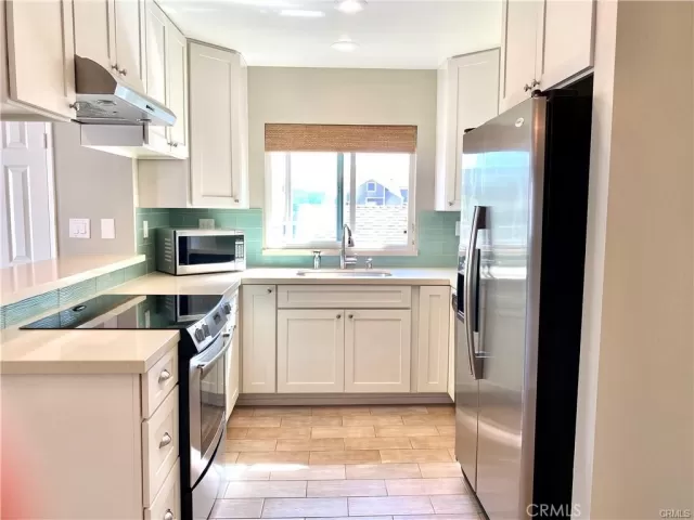 MLS: OC24155720 Condo For Sale