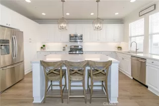 Photo #1: OC24156101 Listing 