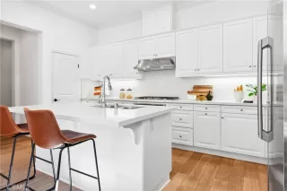 Photo #1: OC24156240 Listing 