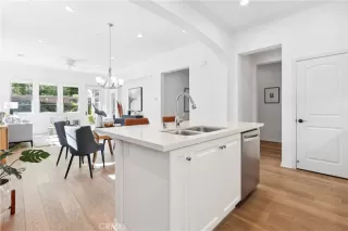 Photo #3: OC24156240 Listing 