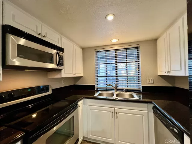 MLS: OC24156243 Condo For Sale