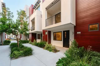 Photo #1: OC24156411 Listing 