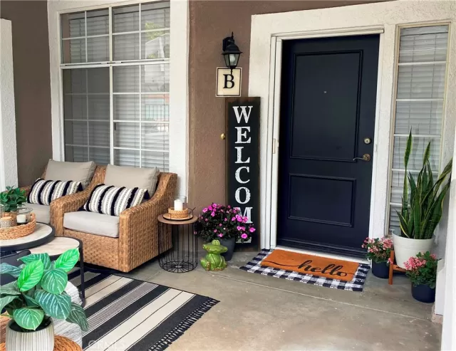 MLS: OC24156522 Condo For Sale