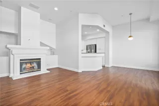 Photo #4: OC24156611 Listing