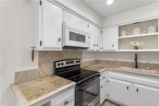 Photo #5: OC24157145 Listing 