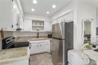 Photo #6: OC24157145 Listing 