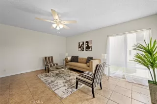 Photo #4: OC24158224 Listing