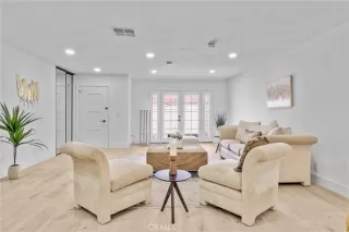 Photo #3: OC24158345 Listing 