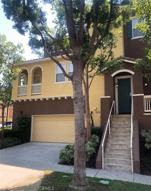 MLS: OC24158842 Condo For Sale