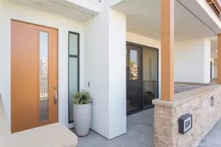 Photo #2: OC24159204 Listing 