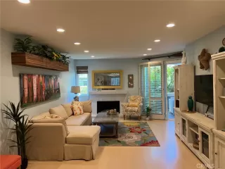 Photo #2: OC24160061 Listing