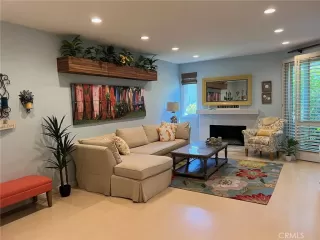 Photo #3: OC24160061 Listing