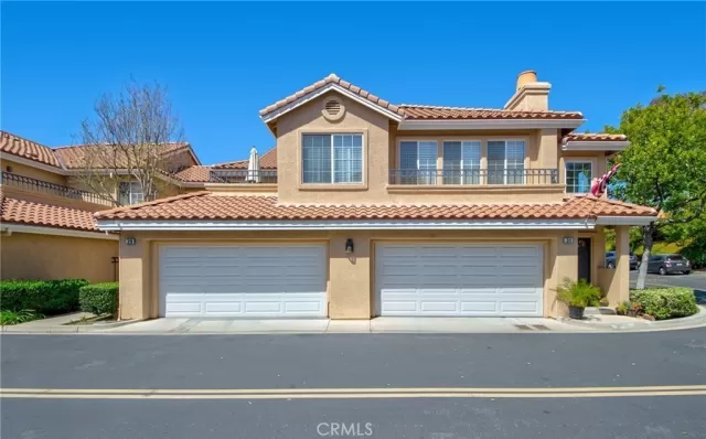 MLS: OC24160208 Condo For Sale